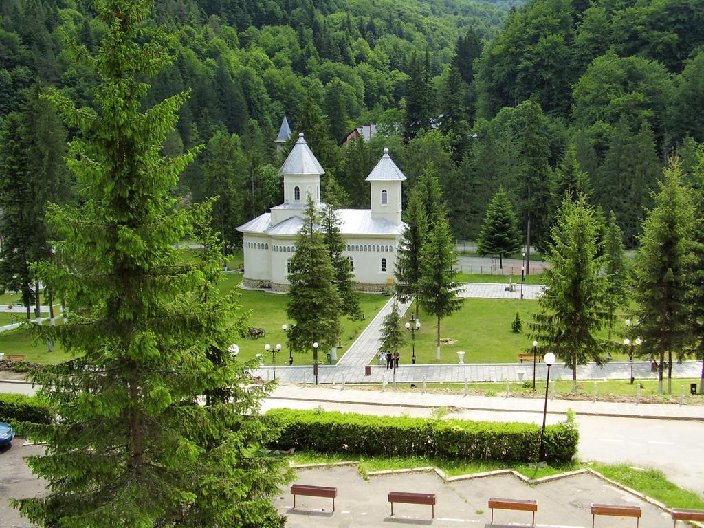 Venus Hotel Slanic-Moldova Bagian luar foto